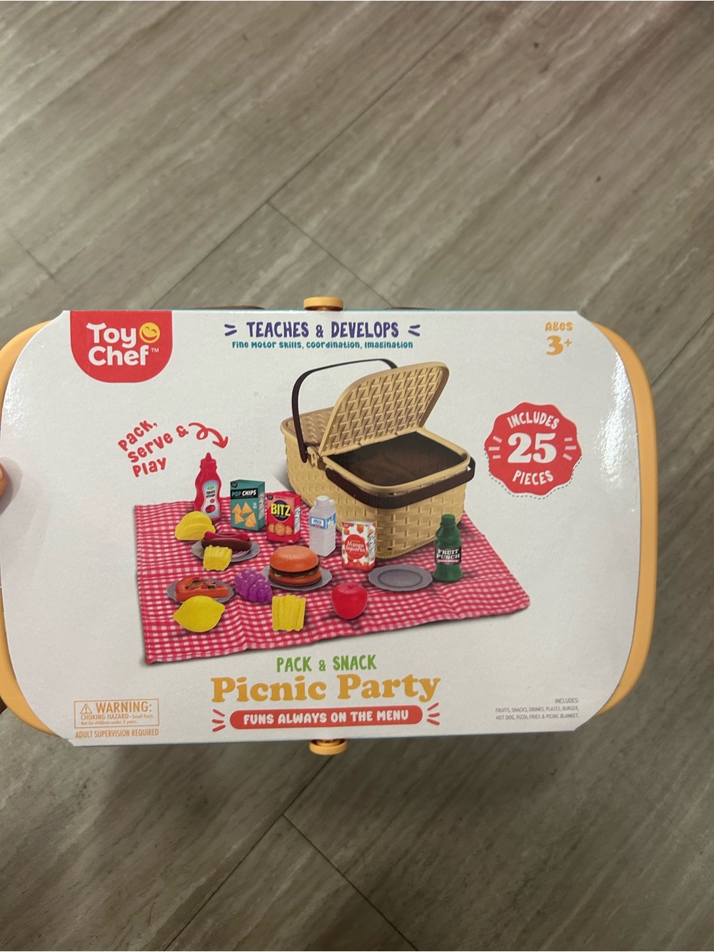 NWT Pack & Snack Picnic Party 25 pcs Playset